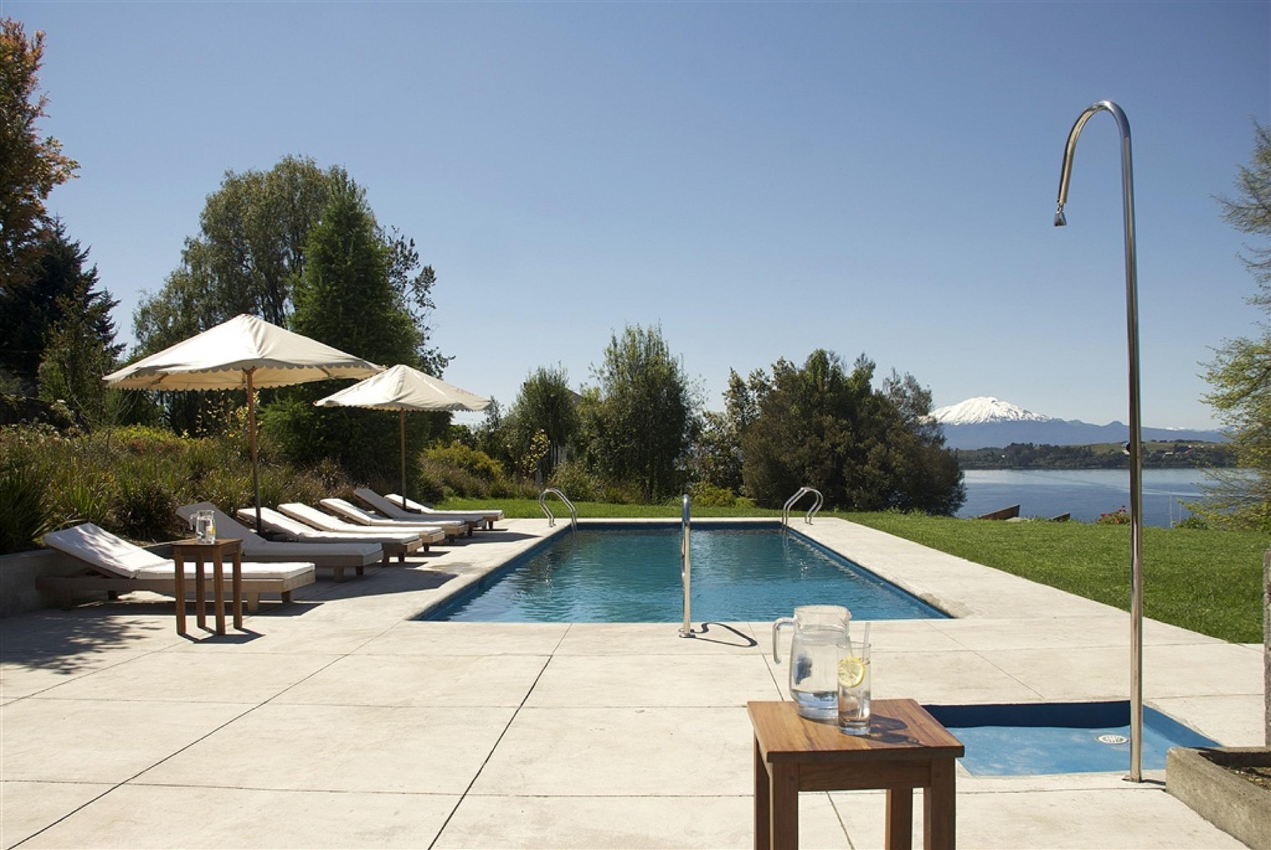 Enjoy Puerto Varas Exterior photo Outdoor shower