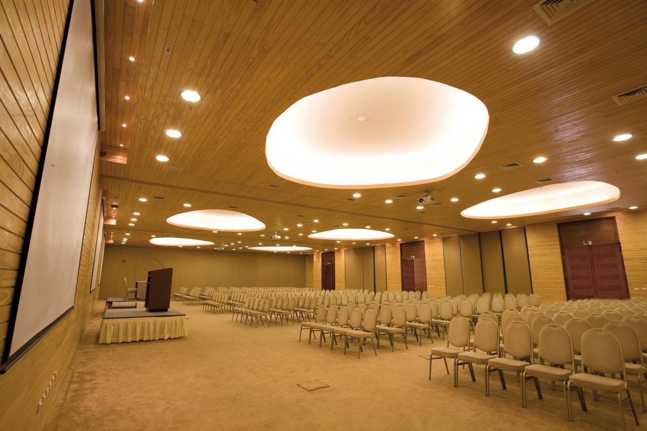 Enjoy Puerto Varas Exterior photo The main conference hall