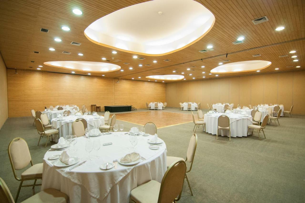 Enjoy Puerto Varas Exterior photo The ballroom
